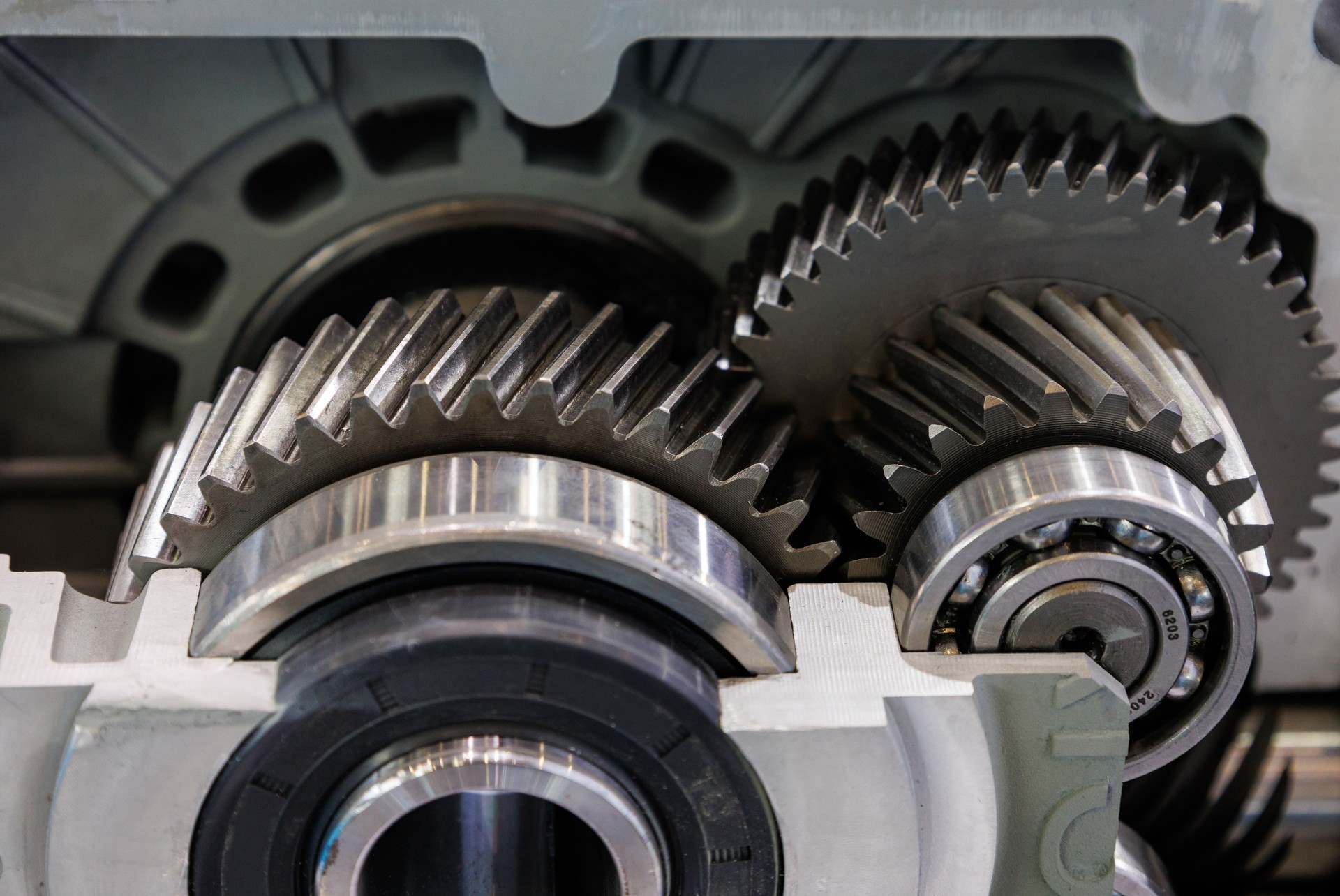 Engine Internal Gear Mechanism